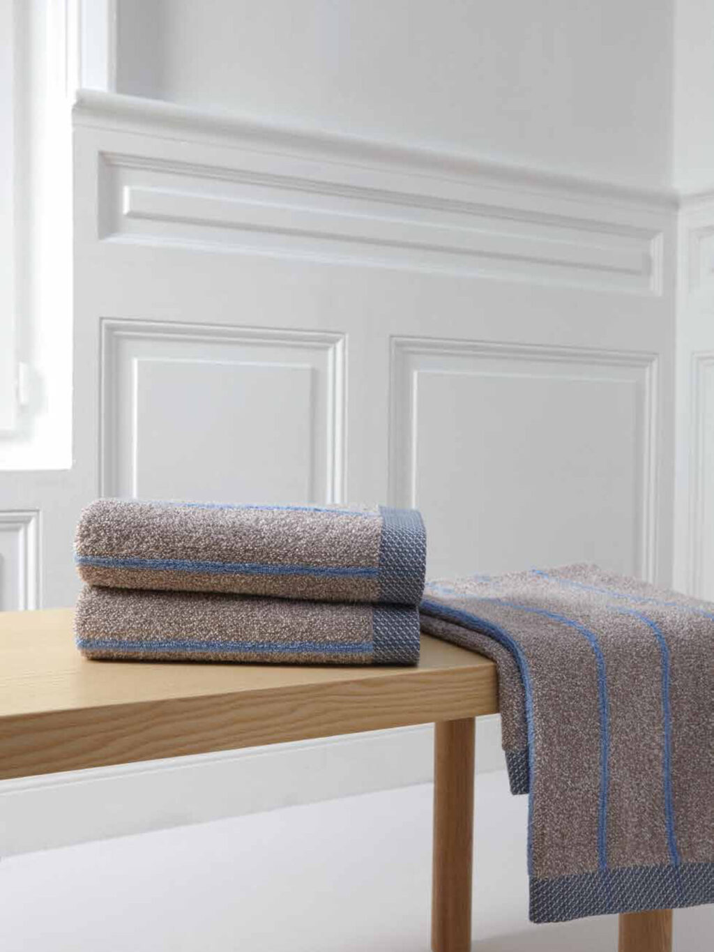 Bois Hand Towel