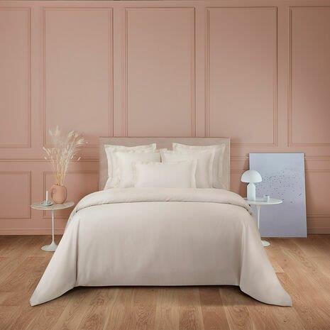 Triomphe Nacre Bedding Triomphe Ivory Bedding Collection