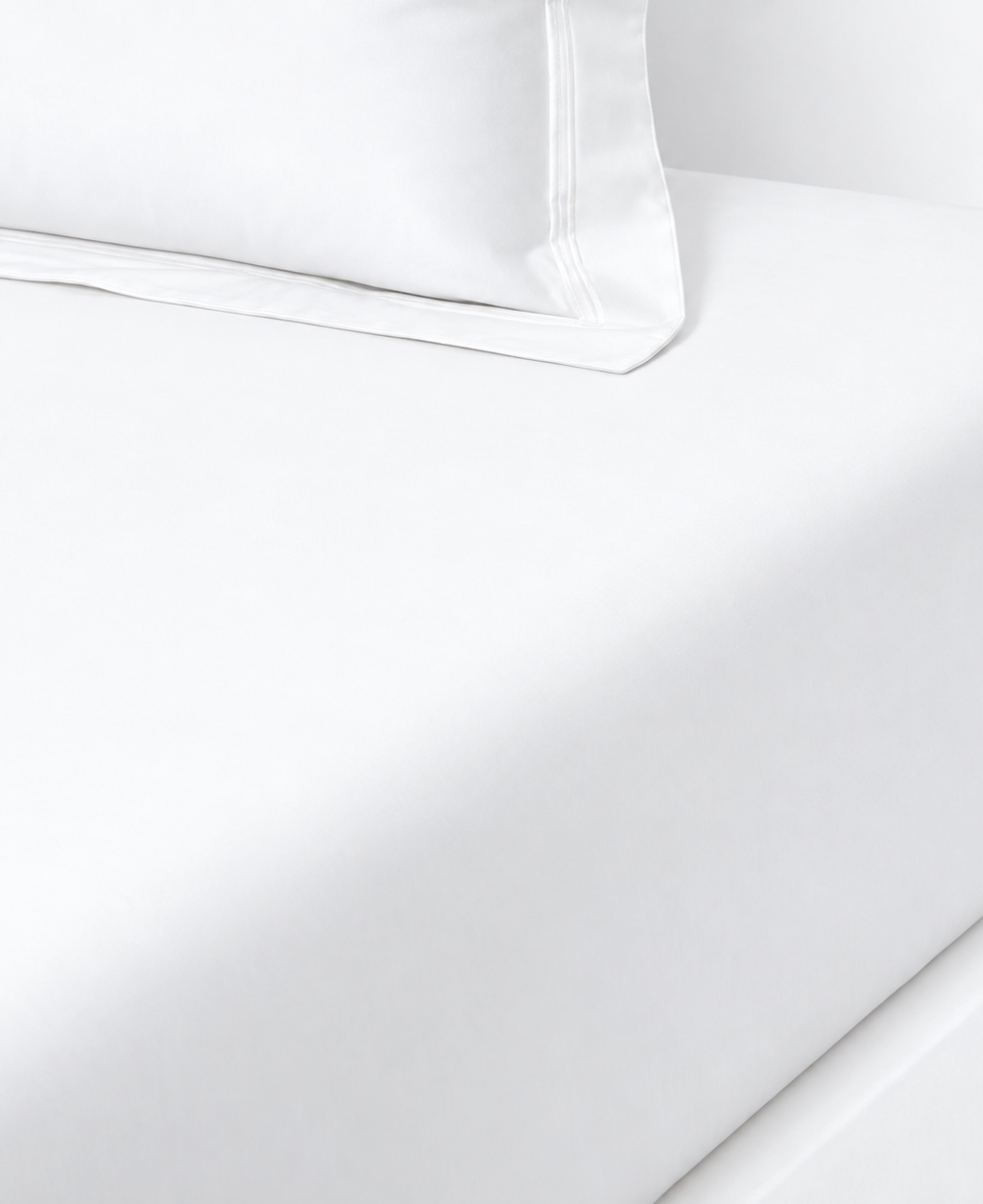 Triomphe white king fitted sheet
