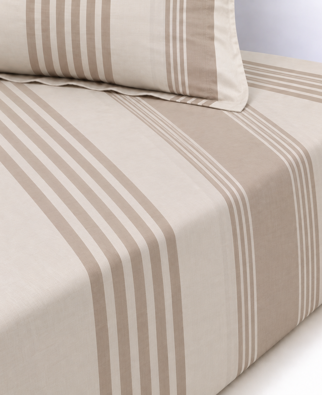Pierre Frey double fitted sheet